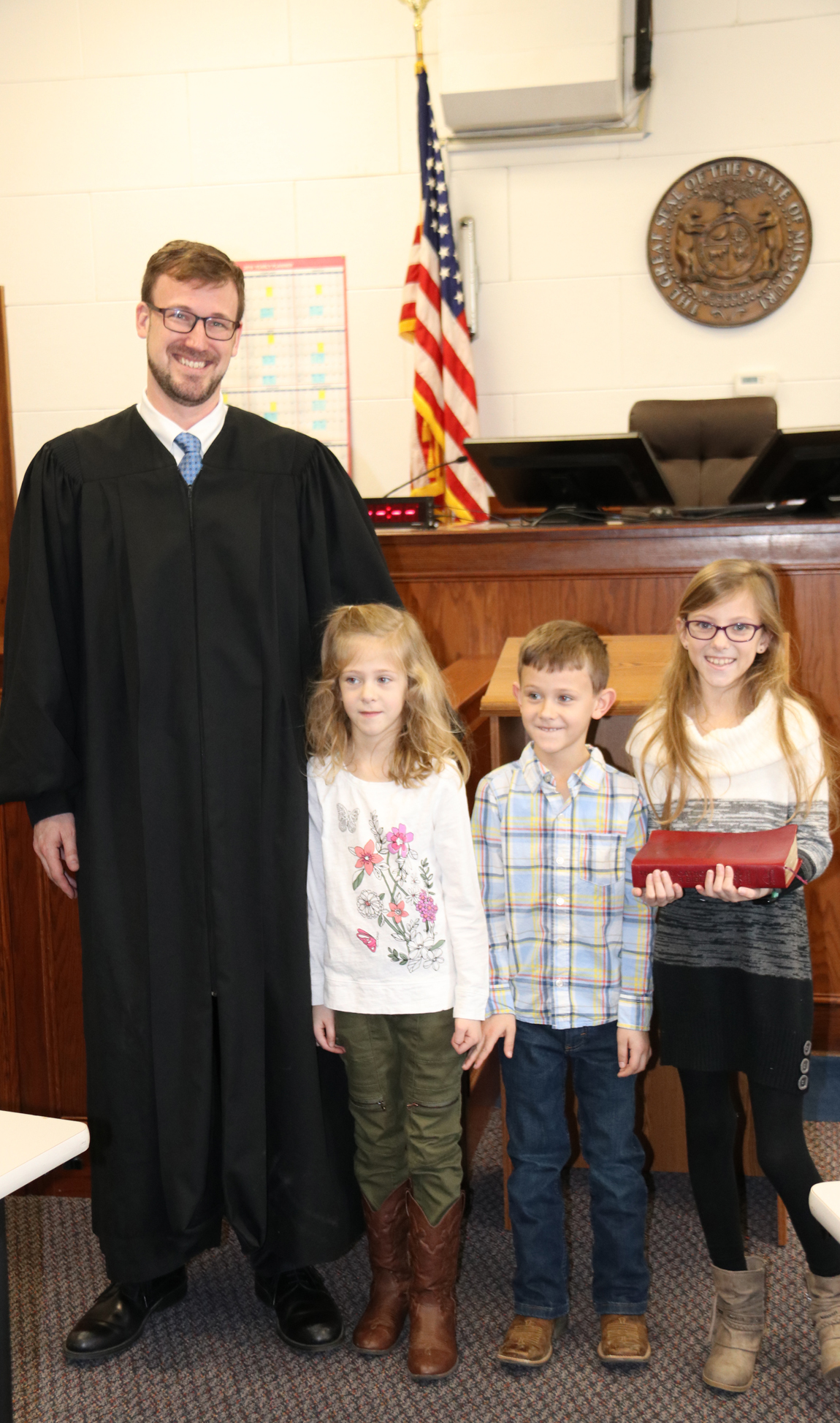 New judge sworn in | Ozark County Times